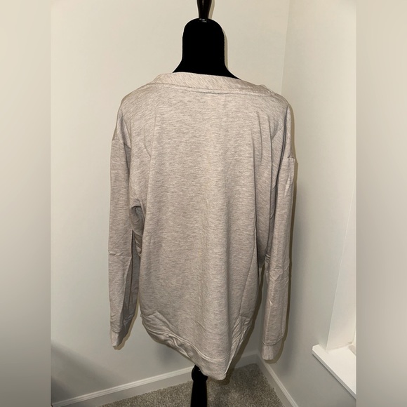 Women’s Orvis V-Neck Sweatshirt in Oatmeal - Picture 3 of 5